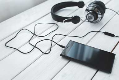 云开体育官网-官方：深圳青年人签下前锋加里塔与原长春亚泰中场赵英杰